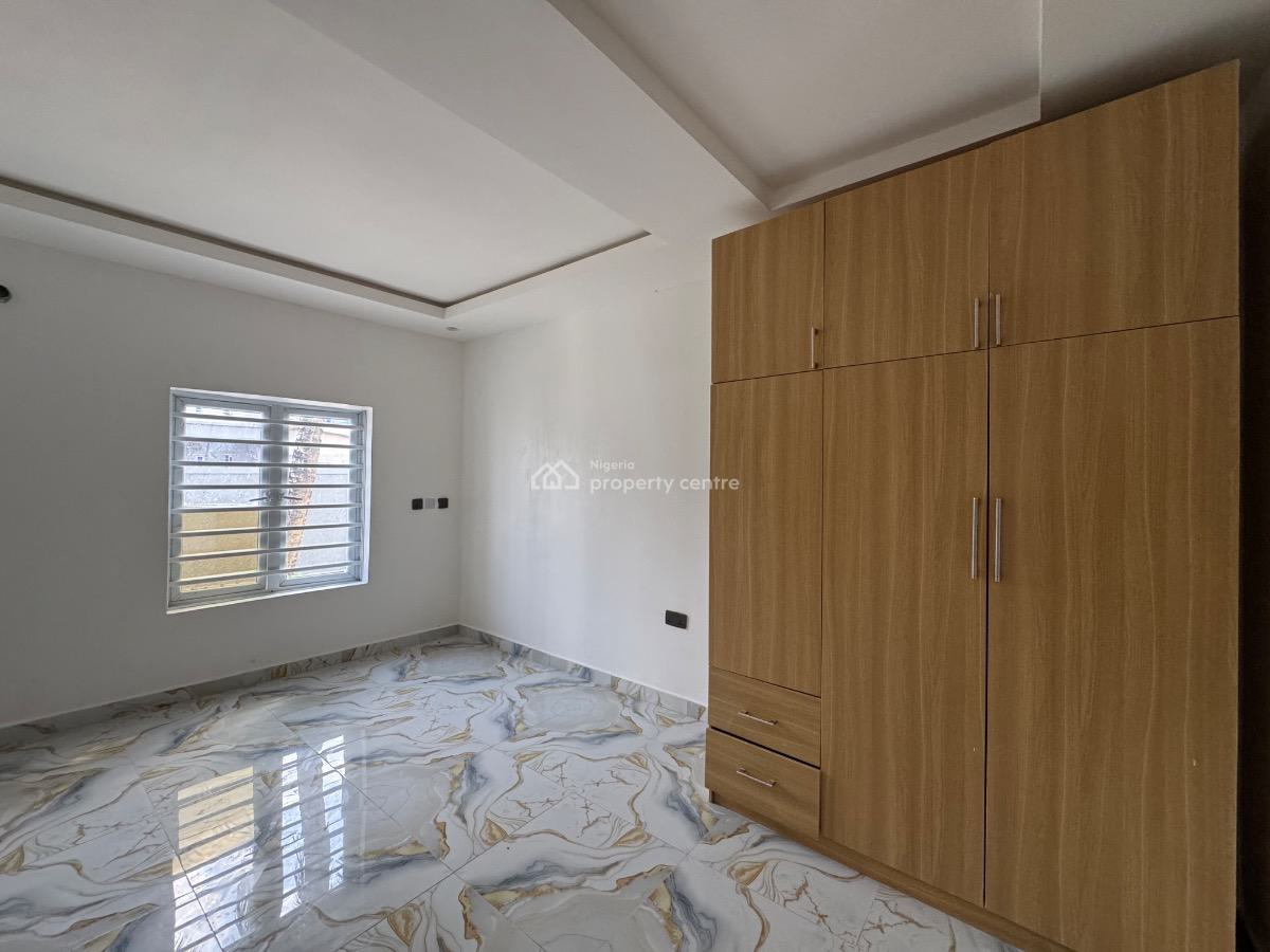 2 Bedroom Apartment, New Road, Lekki Phase 2, Lekki, Lagos, Flat / Apartment for Sale