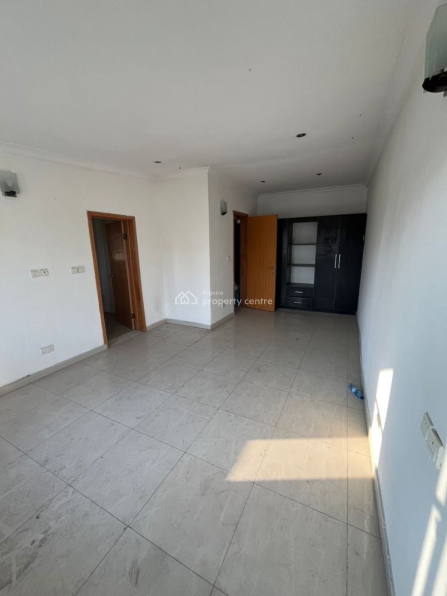 Very Spacious Studio Upstairs, in a Serene Location, Off Gbangbala Street, Ikate Elegushi, Lekki, Lagos, Self Contain (single Rooms) for Rent