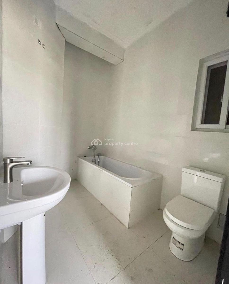 Serviced 3 Bedroom Apartment, Western Foreshore Estate, Pinnock Beach Estate, Osapa, Lekki, Lagos, Flat / Apartment for Sale