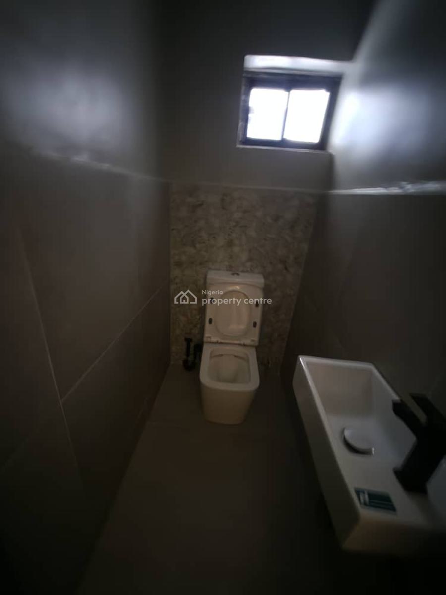 Serviced Block of Flats in a Serene Environment, Dideolu Estate, Victoria Island (vi), Lagos, Flat / Apartment for Rent