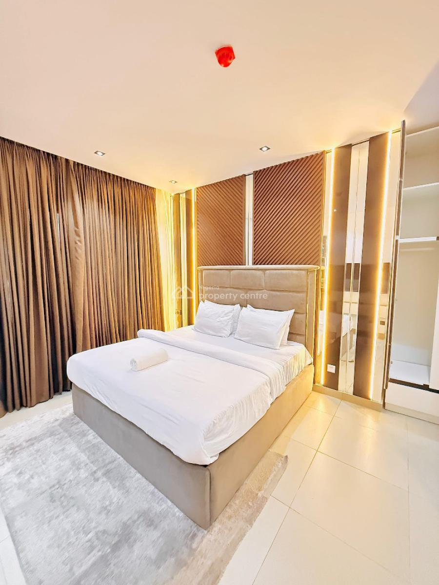 Luxury One Bedroom Waterfront with Swimming Pool, Gym and Cinema, Admiralty Road, Lekki Phase 1, Lekki, Lagos, Flat / Apartment Short Let