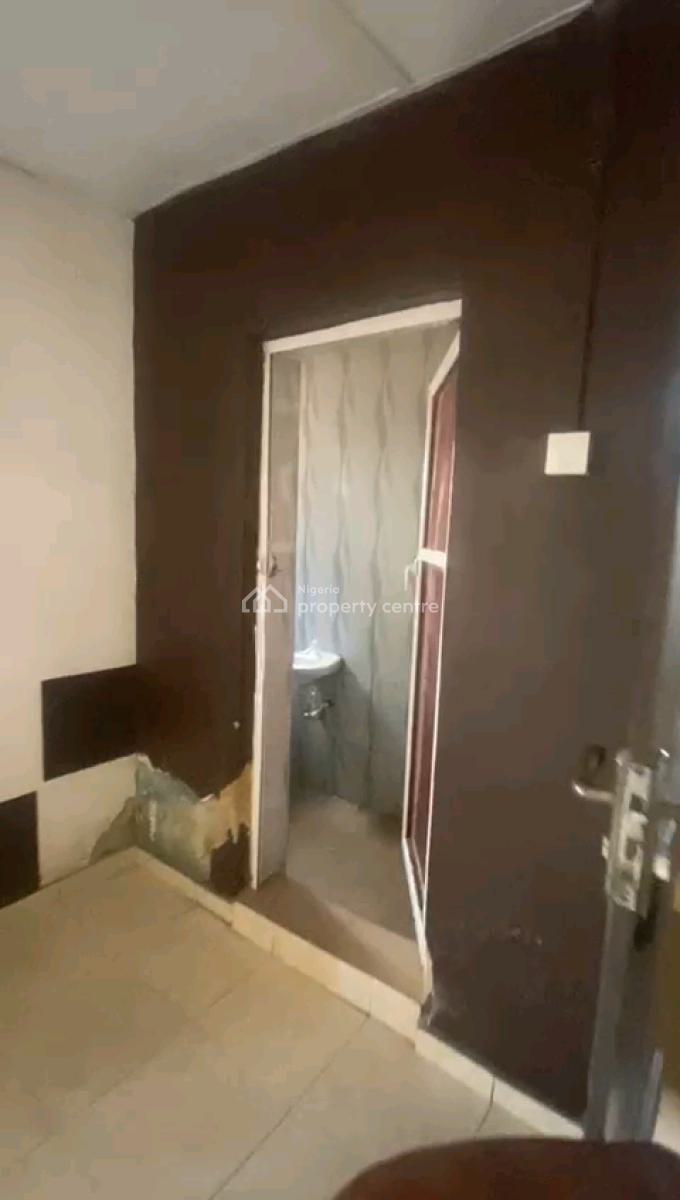 Newly Renovated Spacious Mini Bungalow with 1t1b, Aran Orin Street, Ifako, Gbagada, Lagos, Detached Bungalow for Rent