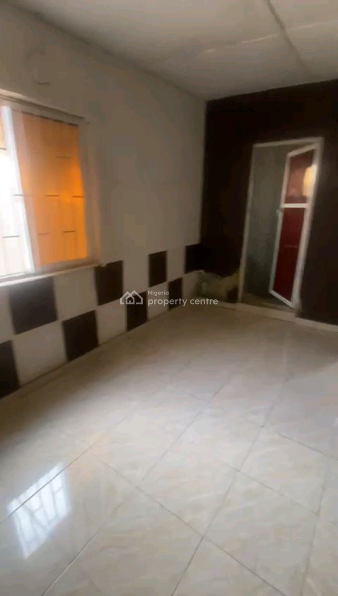 Newly Renovated Spacious Mini Bungalow with 1t1b, Aran Orin Street, Ifako, Gbagada, Lagos, Detached Bungalow for Rent
