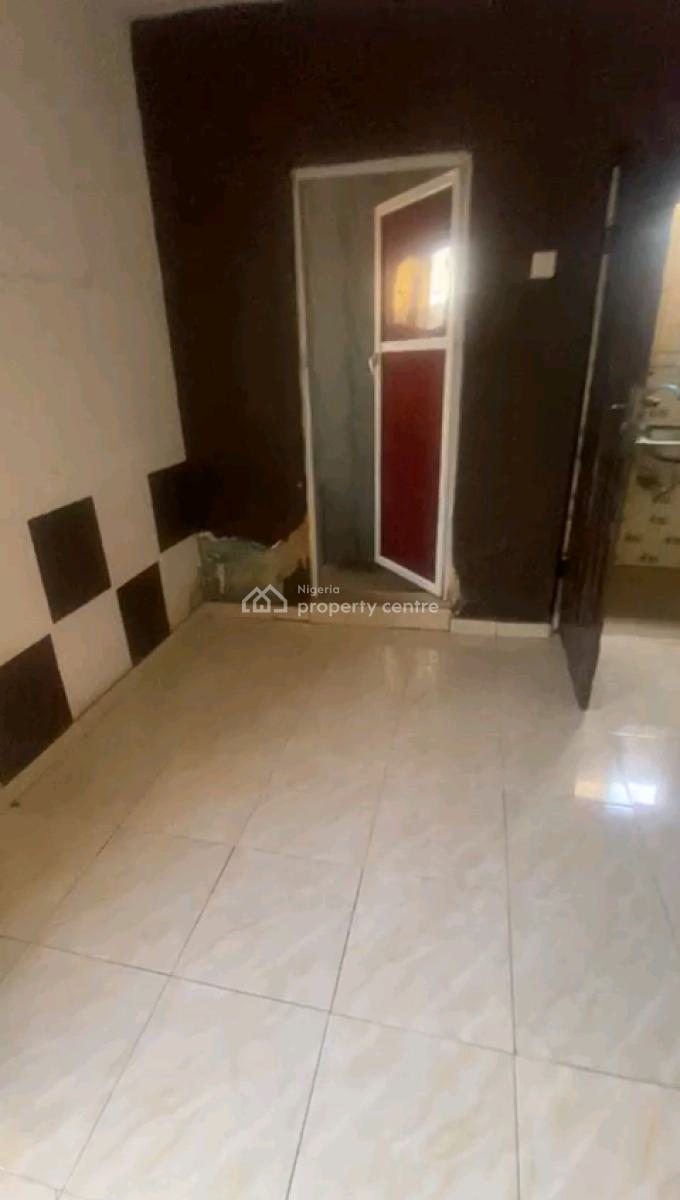 Newly Renovated Spacious Mini Bungalow with 1t1b, Aran Orin Street, Ifako, Gbagada, Lagos, Detached Bungalow for Rent