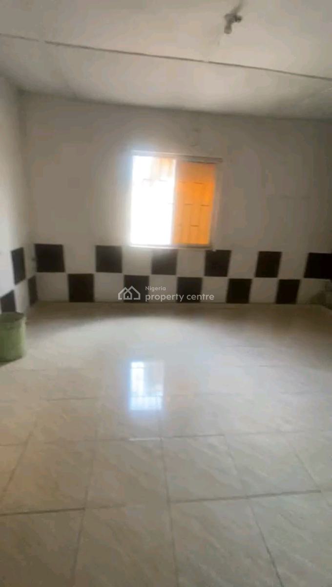 Newly Renovated Spacious Mini Bungalow with 1t1b, Aran Orin Street, Ifako, Gbagada, Lagos, Detached Bungalow for Rent