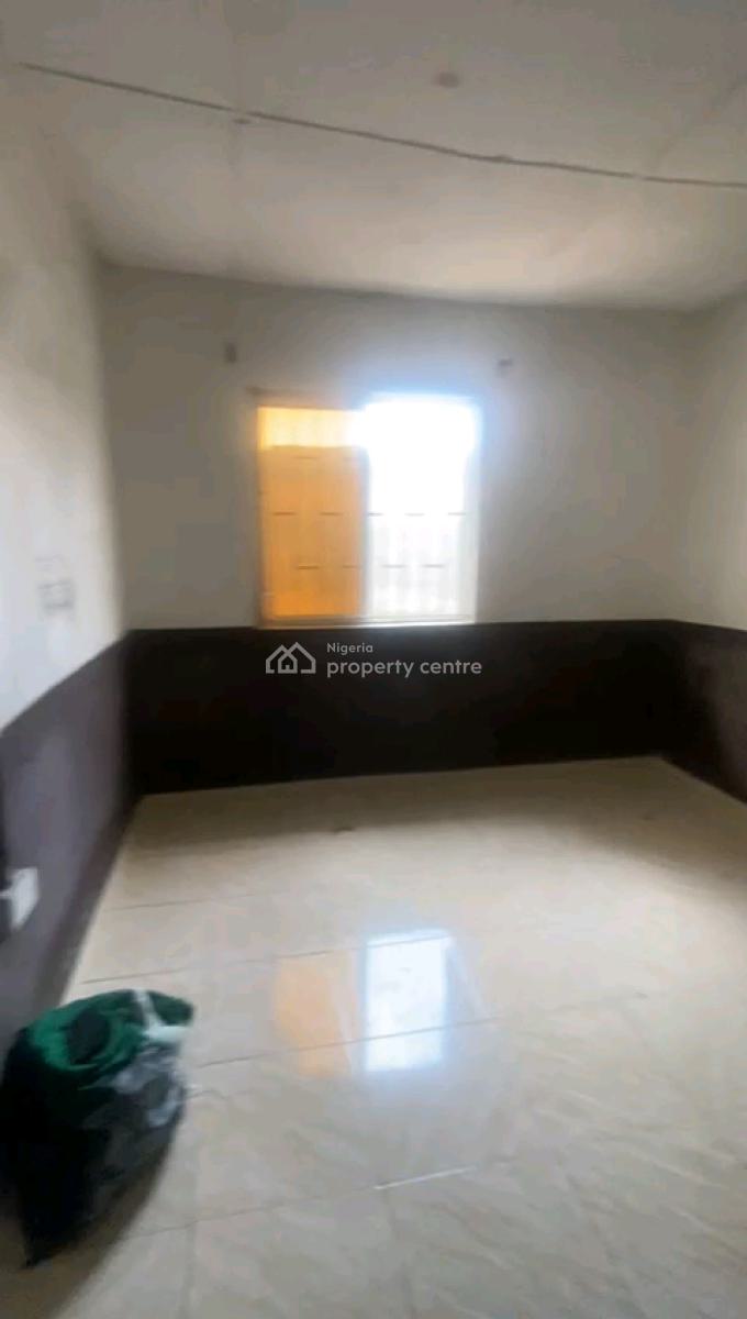 Newly Renovated Spacious Mini Bungalow with 1t1b, Aran Orin Street, Ifako, Gbagada, Lagos, Detached Bungalow for Rent