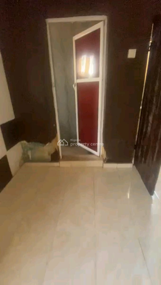 Newly Renovated Spacious Mini Bungalow, Aran Orin Street, Ifako, Gbagada, Lagos, Detached Bungalow for Rent