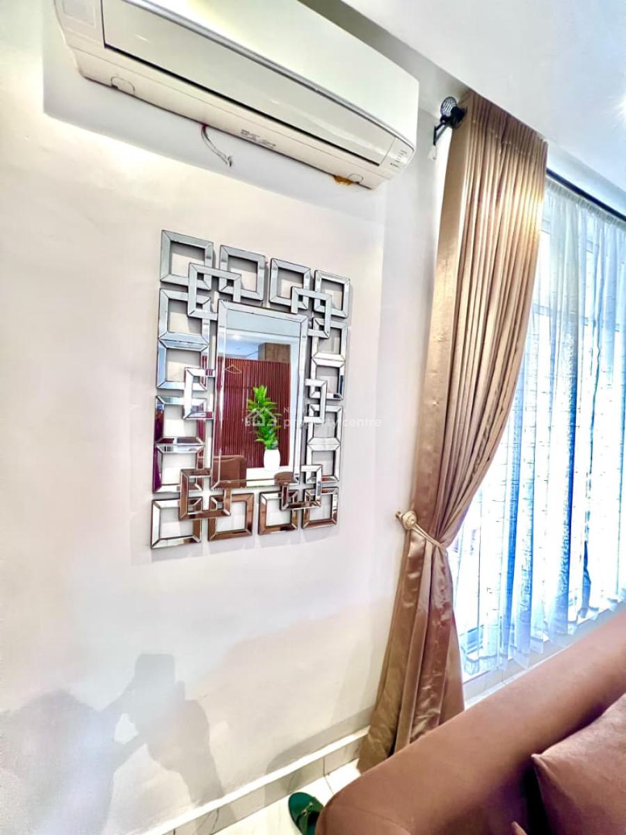 Cozy One Bedroom Apartment with Good Ambience, Ologolo, Lekki, Lagos, Flat / Apartment Short Let