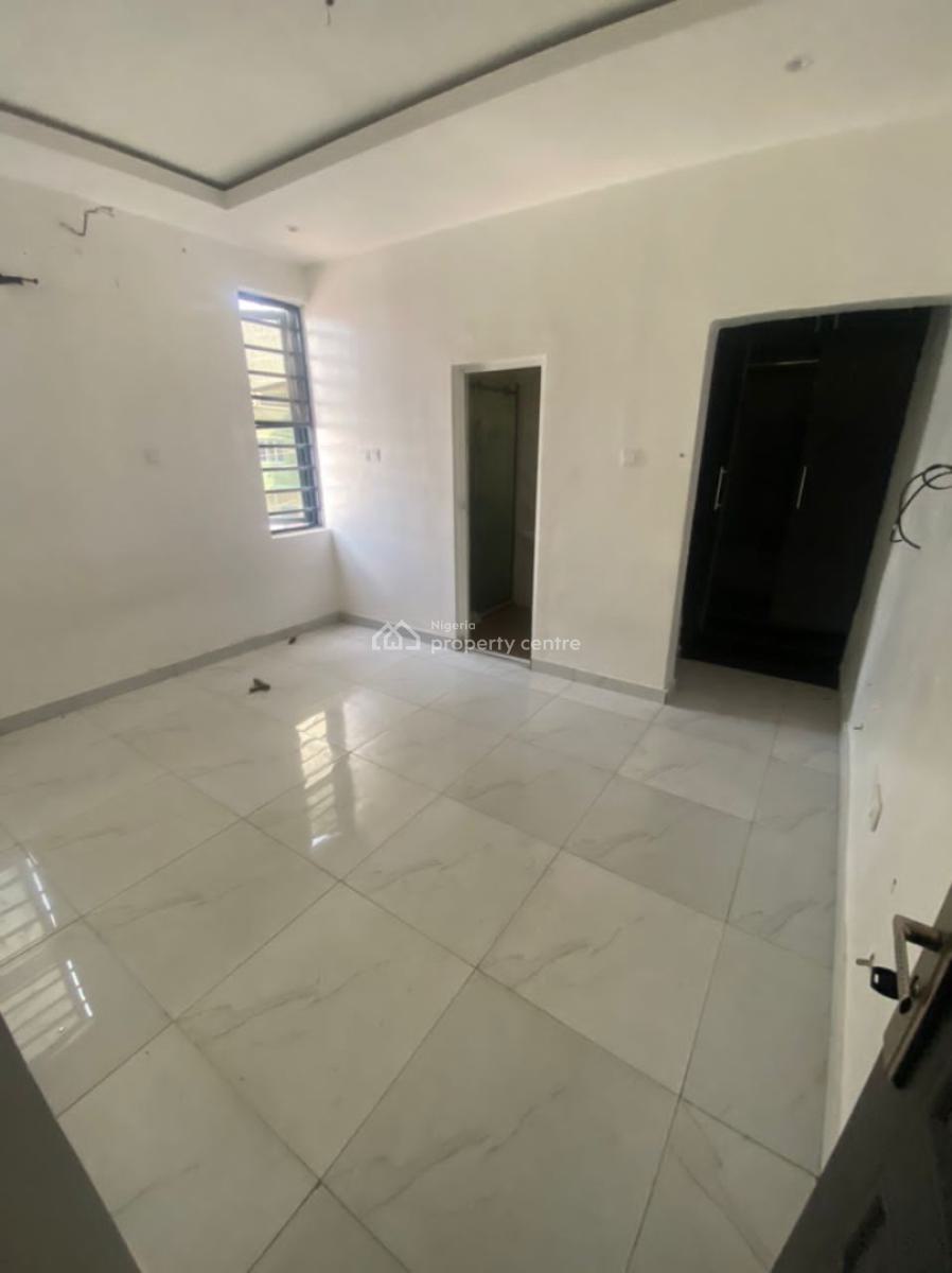 Lovely 2 Bedroom Apartments Up for Instant View., Ologolo, Lekki, Lagos, Flat / Apartment for Rent