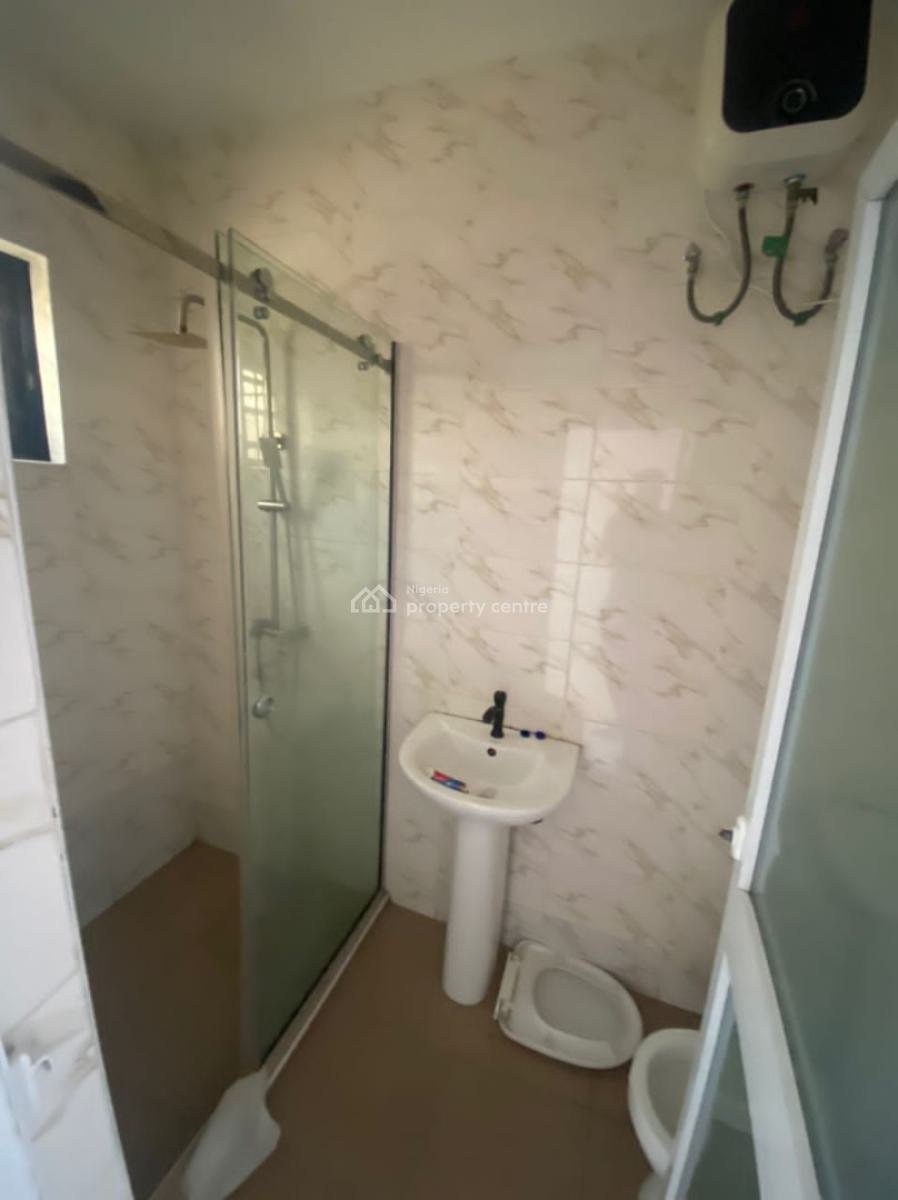 Lovely 2 Bedroom Apartments Up for Instant View., Ologolo, Lekki, Lagos, Flat / Apartment for Rent