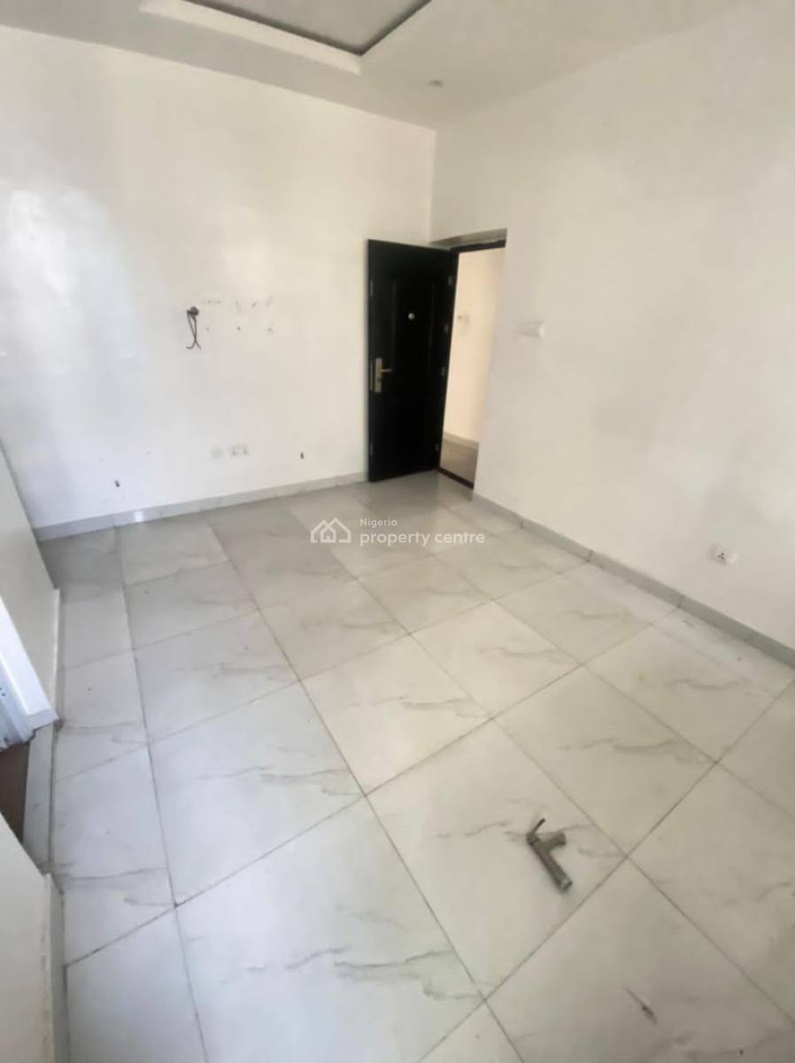 Lovely 2 Bedroom Apartments Up for Instant View., Ologolo, Lekki, Lagos, Flat / Apartment for Rent