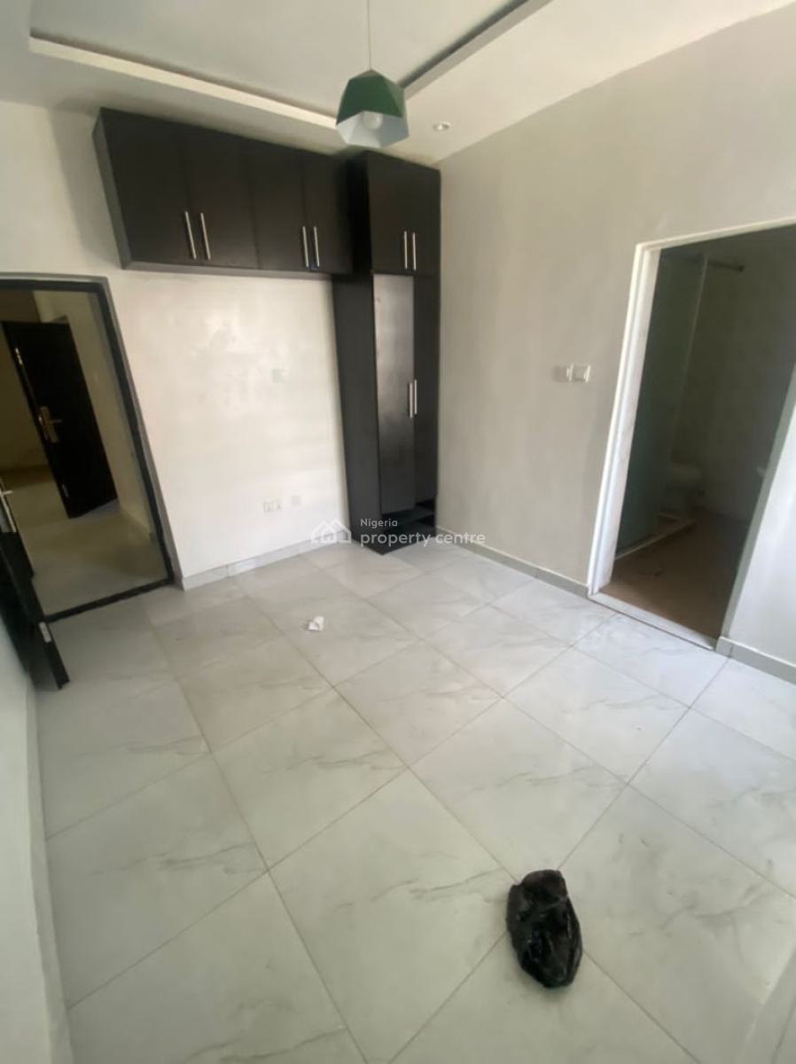 Lovely 2 Bedroom Apartments Up for Instant View., Ologolo, Lekki, Lagos, Flat / Apartment for Rent