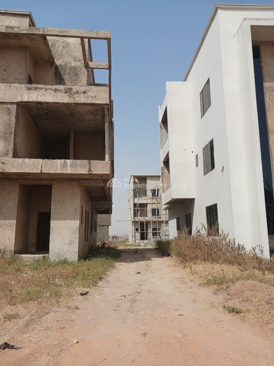 Solidly Built Carcass 5 Bedroom Duplex with Attached Boys Quarters, Maralago Lake Estate, Karsana, Abuja, Detached Duplex for Sale
