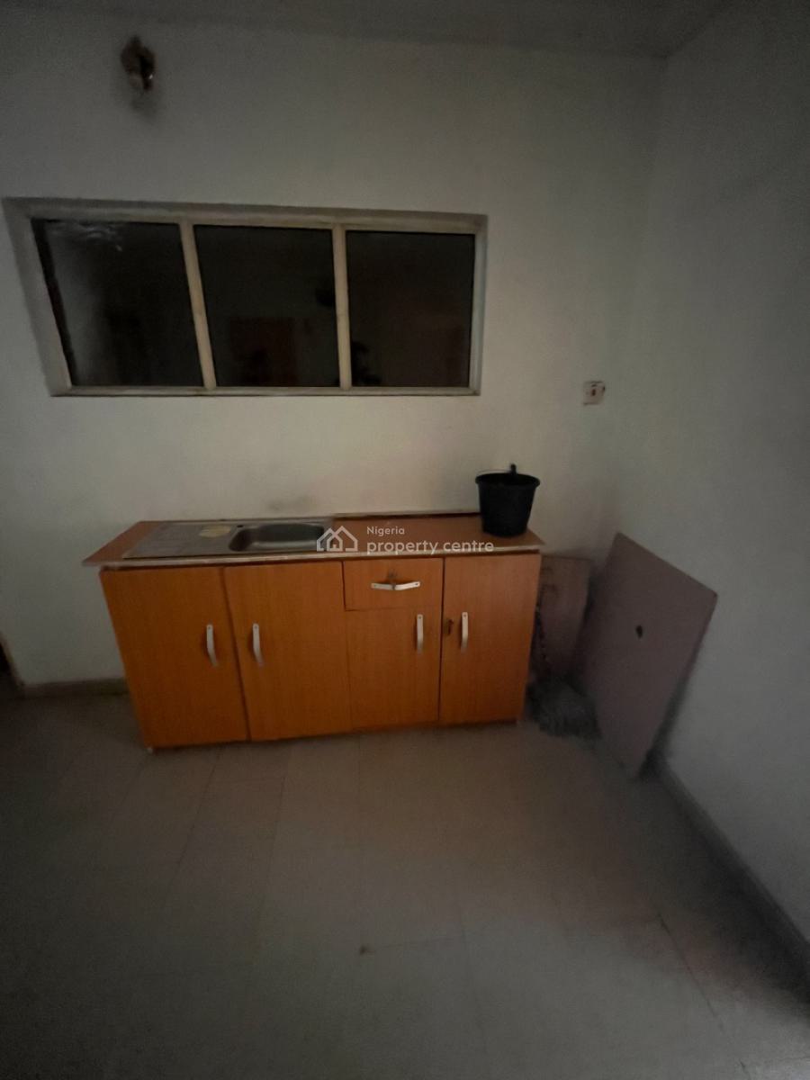 Self Contain, Off Gbanbala, Ikate Elegushi, Lekki, Lagos, Self Contain (single Rooms) for Rent