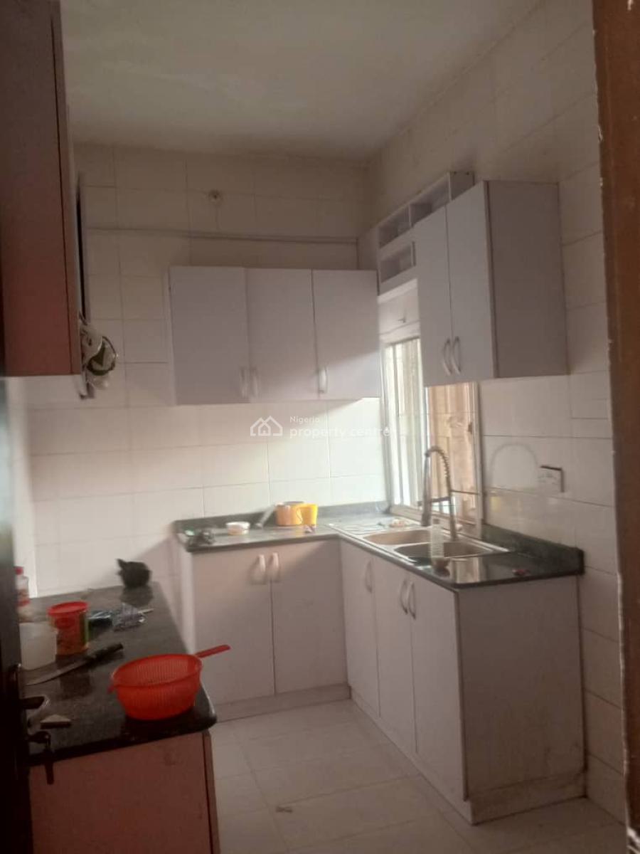 Lovely 3 Bedroom Apartment (self Compound), Off Awolowo Way, Ikeja, Lagos, Flat / Apartment for Rent