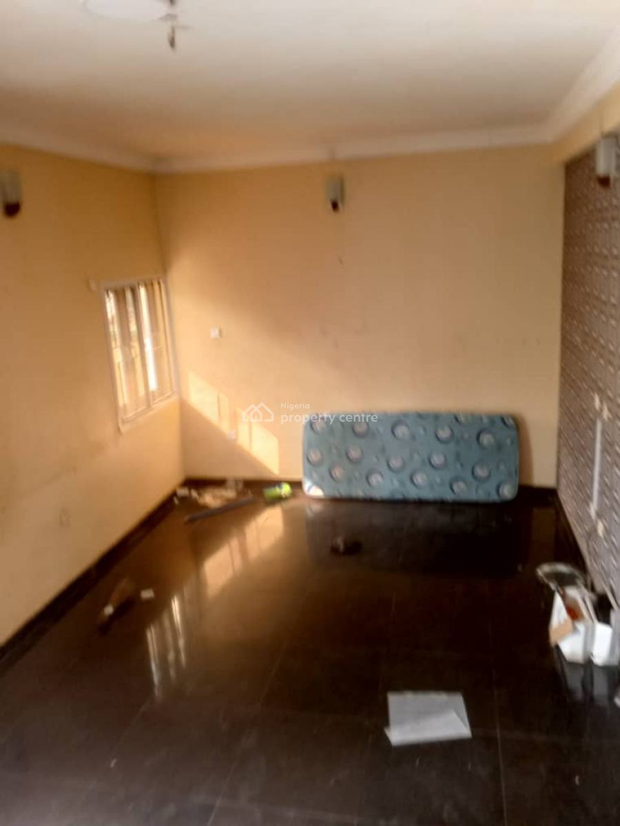 Lovely 3 Bedroom Apartment (self Compound), Off Awolowo Way, Ikeja, Lagos, Flat / Apartment for Rent