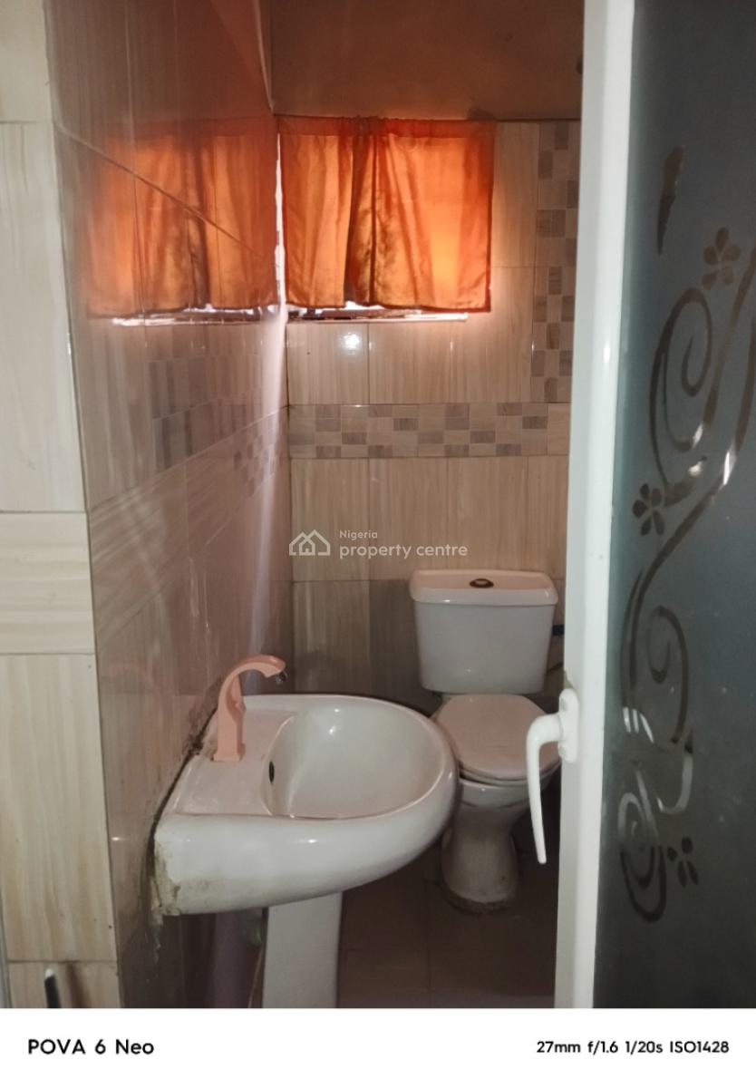 Super and Spacious Mini-flat, Off Lawanson Road, Surulere, Lagos, Mini Flat (room and Parlour) for Rent