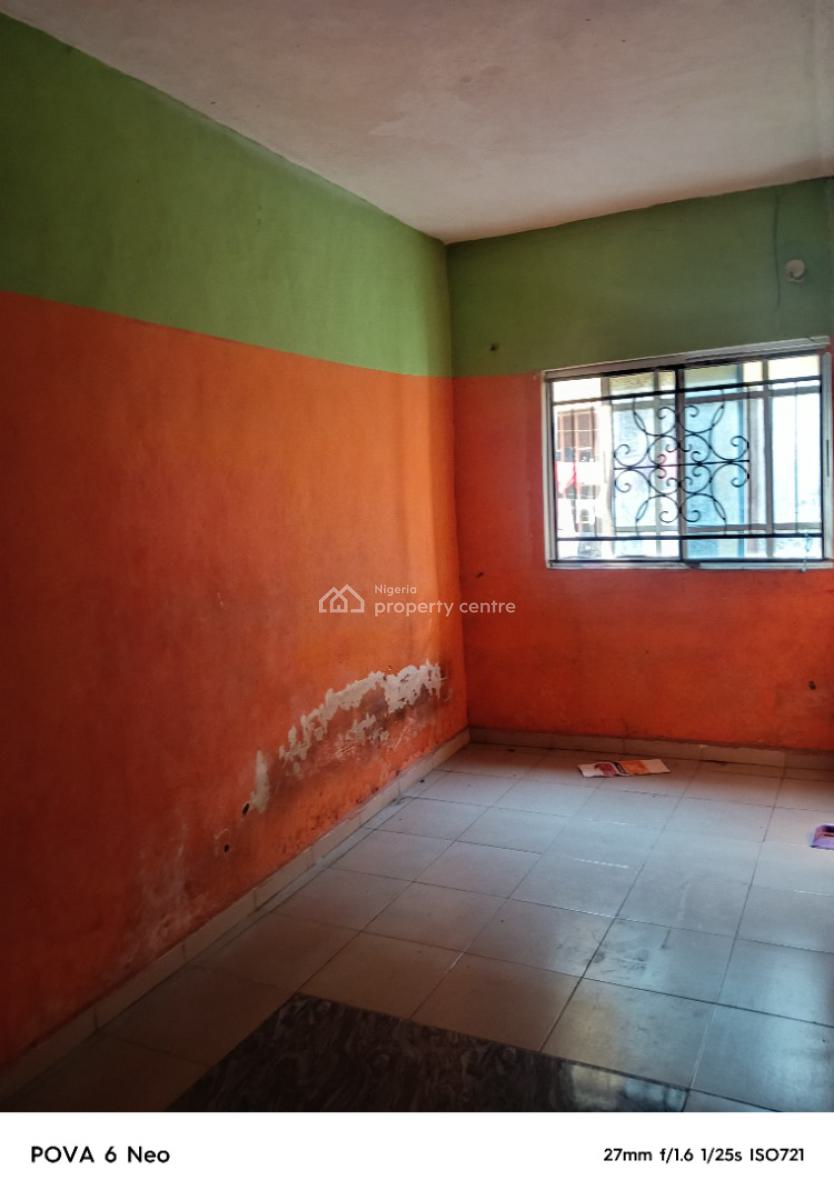 Super and Spacious Mini-flat, Off Lawanson Road, Surulere, Lagos, Mini Flat (room and Parlour) for Rent