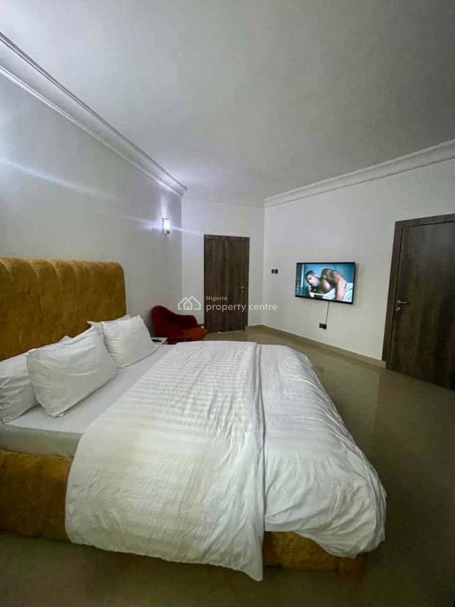Luxury 3 Bedroom Apartment with Ps5 and Snooker Board, Banana Island Road, Ikoyi, Lagos, Flat / Apartment Short Let