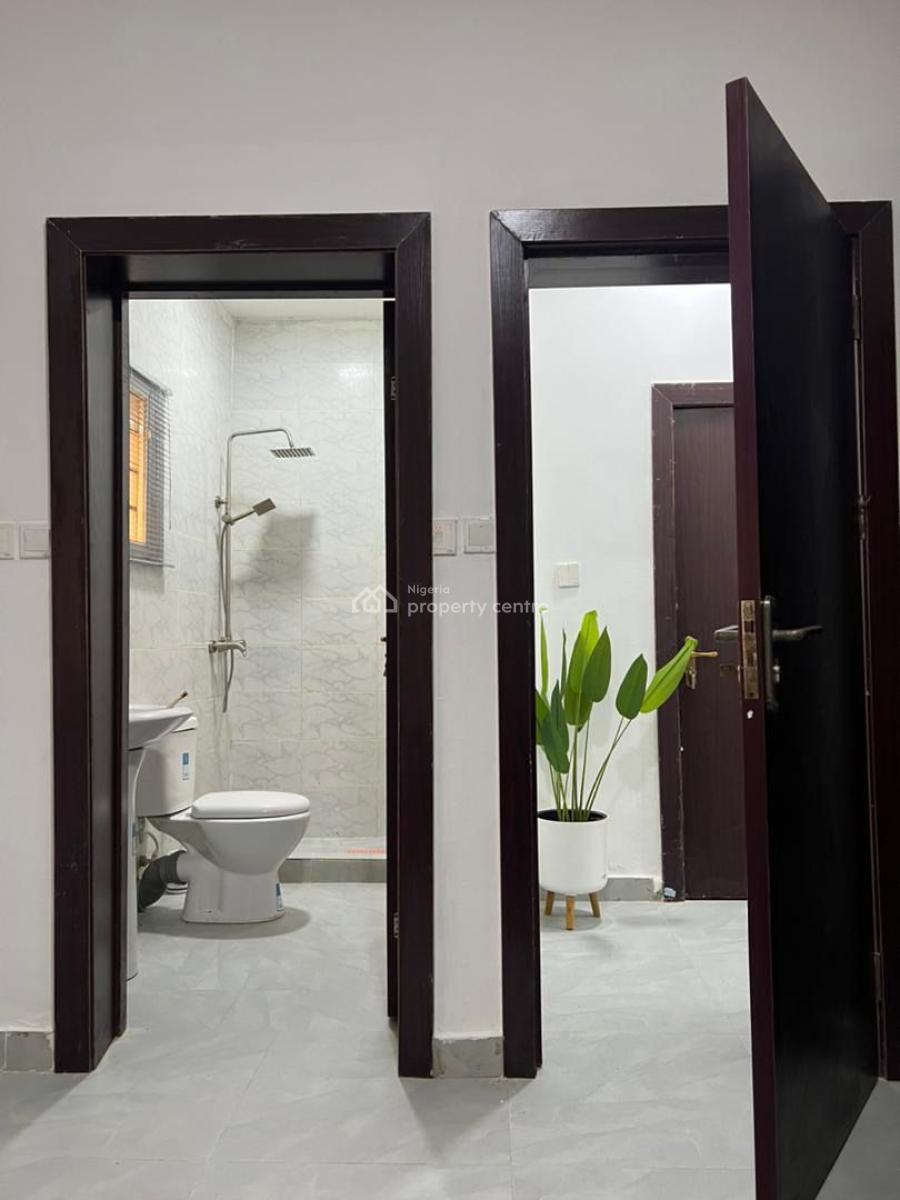 Luxurious Standard 2 Bedroom Apartment All Room En-suite, Orchid Road, Lekki, Lagos, Flat / Apartment for Rent