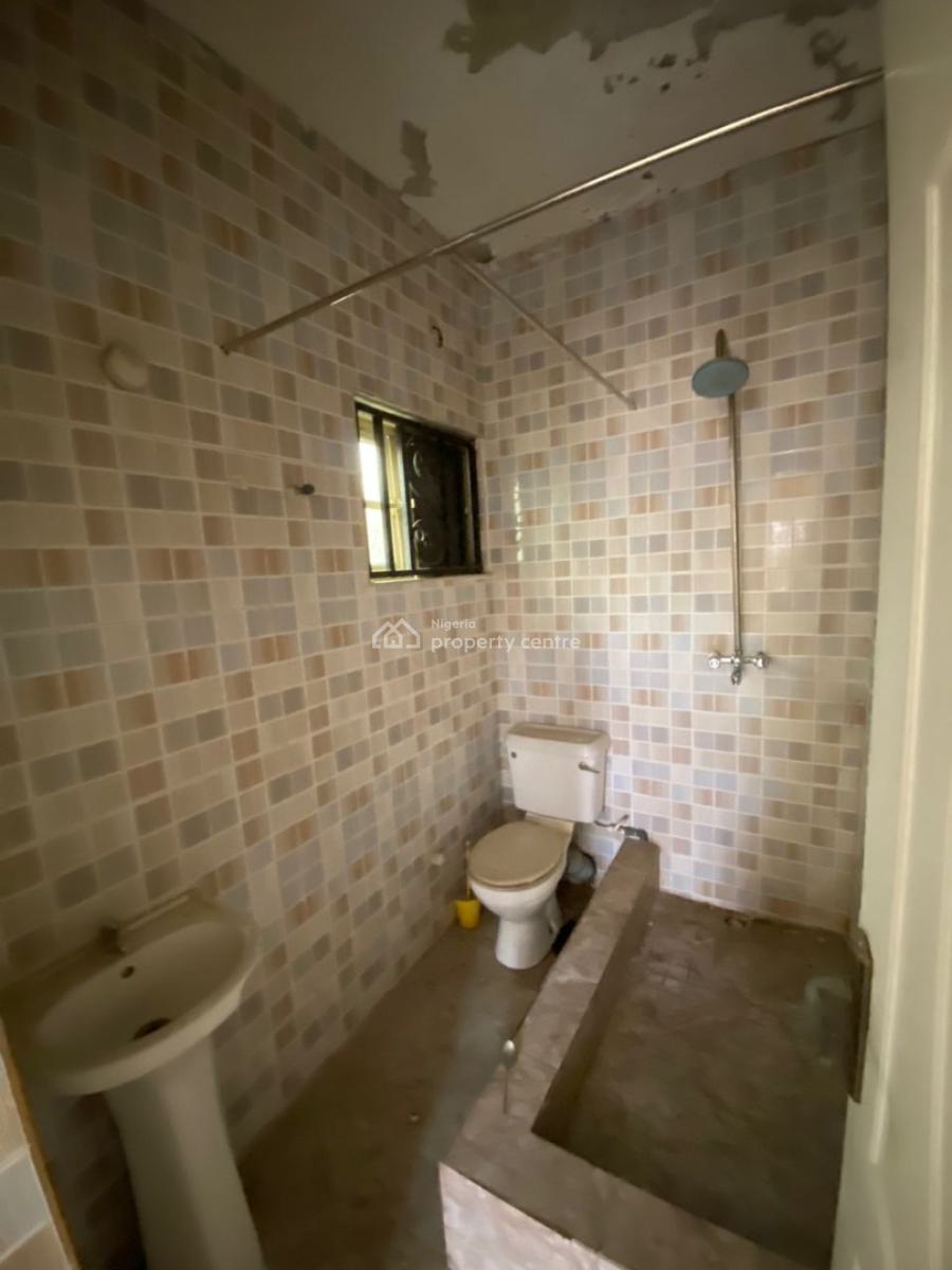 Exclusive 2 Bedrooms Apartment, Ado Road, Ajah, Lagos, Flat / Apartment for Rent