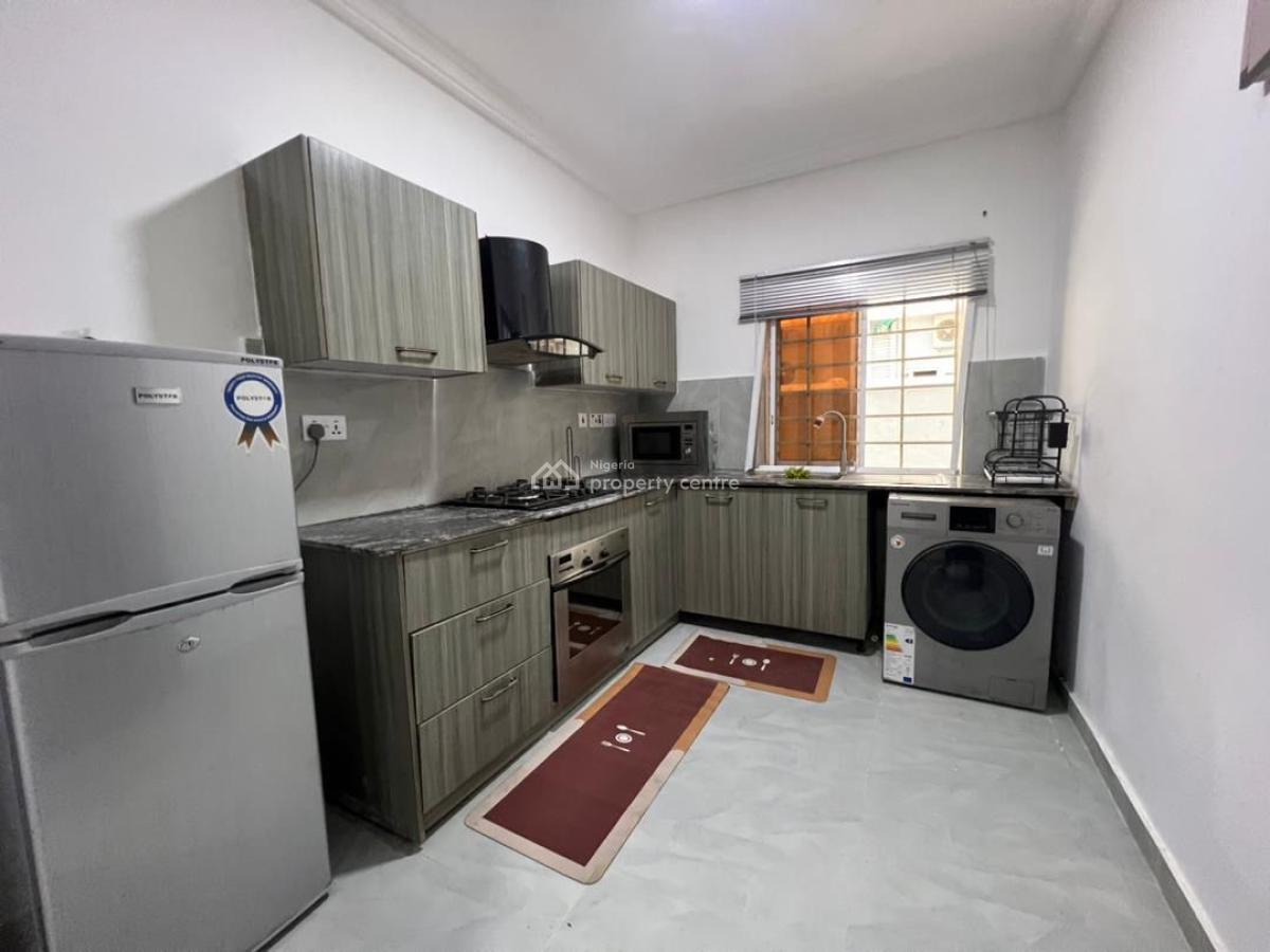 Standard 2 Bedroom Apartment, Orchid Road, Lekki, Lagos, Flat / Apartment for Rent