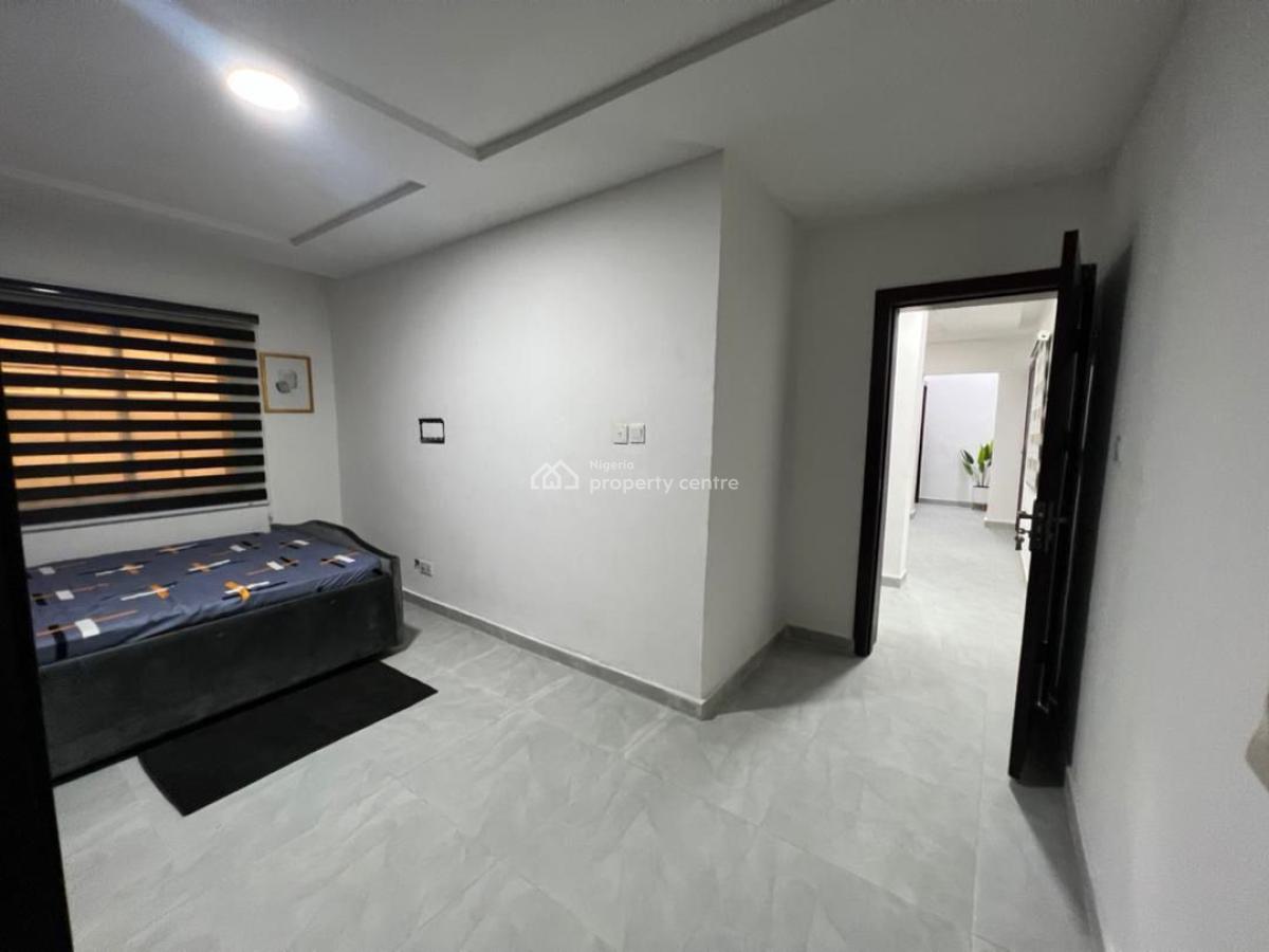Standard 2 Bedroom Apartment, Orchid Road, Lekki, Lagos, Flat / Apartment for Rent