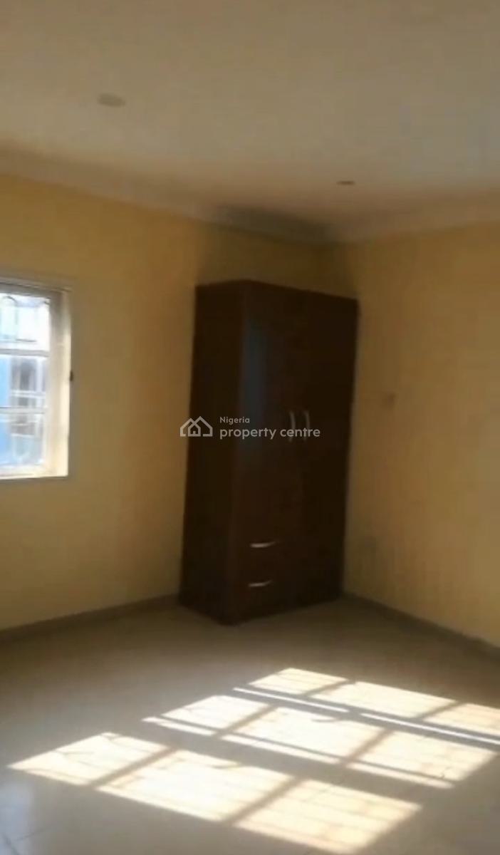 Modern 2 Bedrooms Flat Upstairs, Anthony, Maryland, Lagos, House for Rent