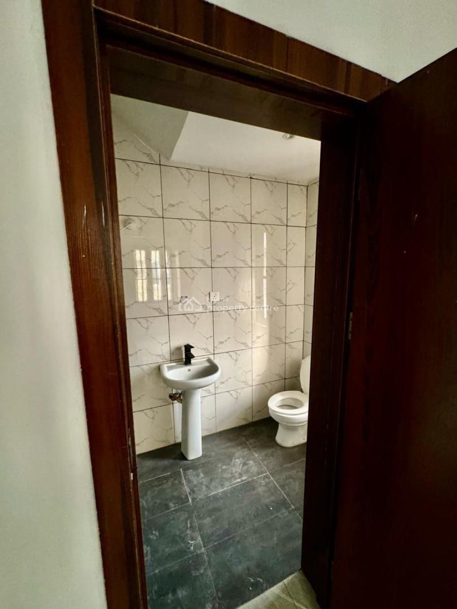 Serviced 3 Bedroom Maisonette with Bq, Lekki Phase 1, Lekki, Lagos, House for Rent