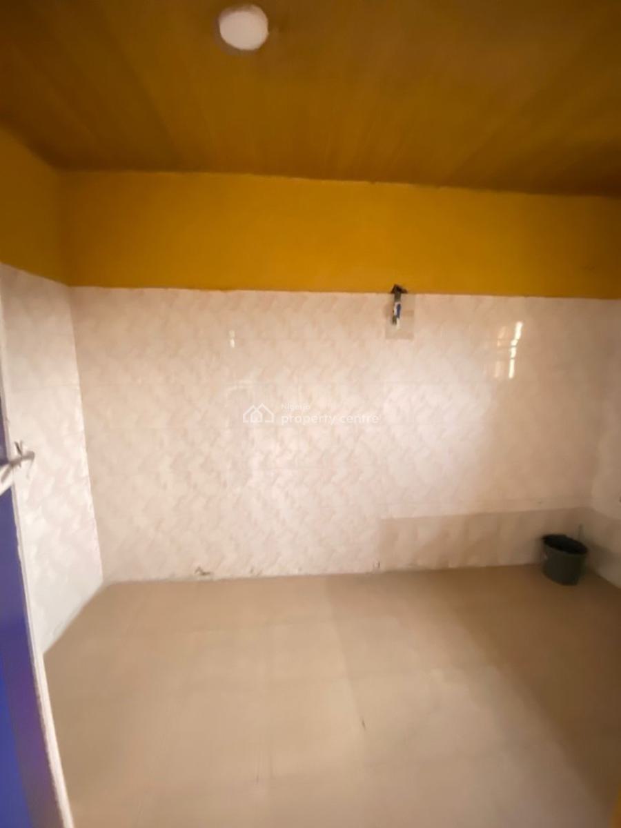 Executive Sweet Single Room Shared Apartment, Idowu Estate Ado Road, Ajah, Lagos, Self Contain (single Rooms) for Rent