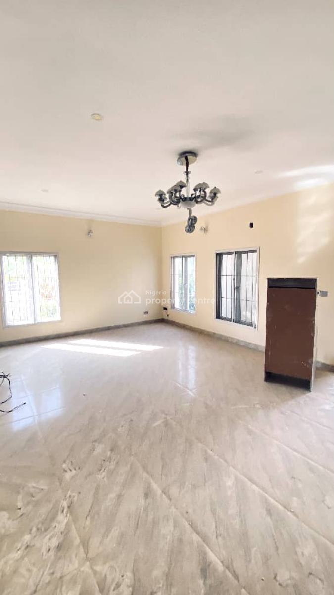 a Good Spacious & Serviced 5-bedroom Terrace Duplex + 1 Bq, Diplomatic Zone, Katampe Extension, Katampe, Abuja, Terraced Duplex for Rent