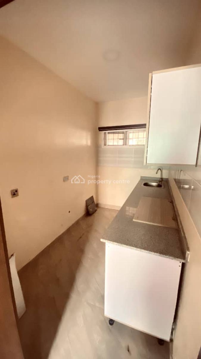 a Good Spacious & Serviced 5-bedroom Terrace Duplex + 1 Bq, Diplomatic Zone, Katampe Extension, Katampe, Abuja, Terraced Duplex for Rent