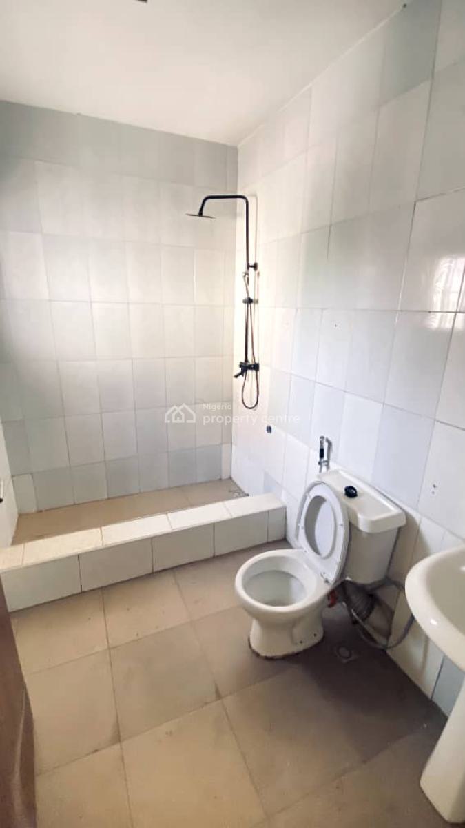 a Good Spacious & Serviced 5-bedroom Terrace Duplex + 1 Bq, Diplomatic Zone, Katampe Extension, Katampe, Abuja, Terraced Duplex for Rent