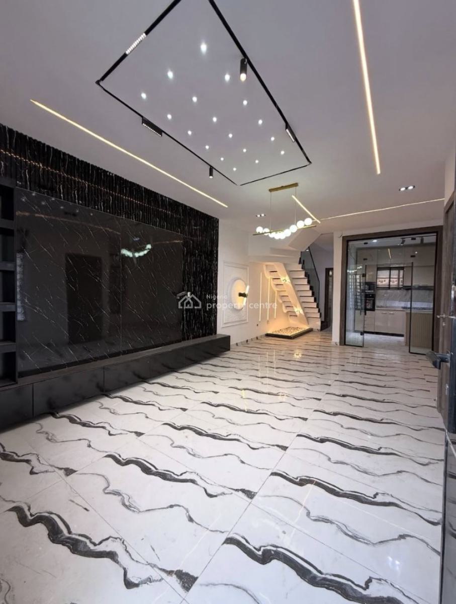 4 Bedrooms Semi-detached Duplex with Bq, Ikota, Lekki, Lagos, Semi-detached Duplex for Sale