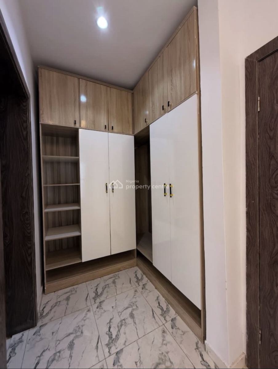 4 Bedrooms Semi-detached Duplex with Bq, Ikota, Lekki, Lagos, Semi-detached Duplex for Sale