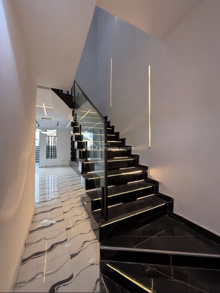 4 Bedrooms Semi-detached Duplex with Bq, Ikota, Lekki, Lagos, Semi-detached Duplex for Sale