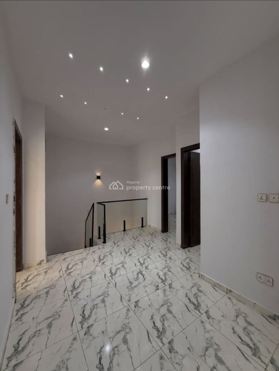 4 Bedrooms Semi-detached Duplex with Bq, Ikota, Lekki, Lagos, Semi-detached Duplex for Sale