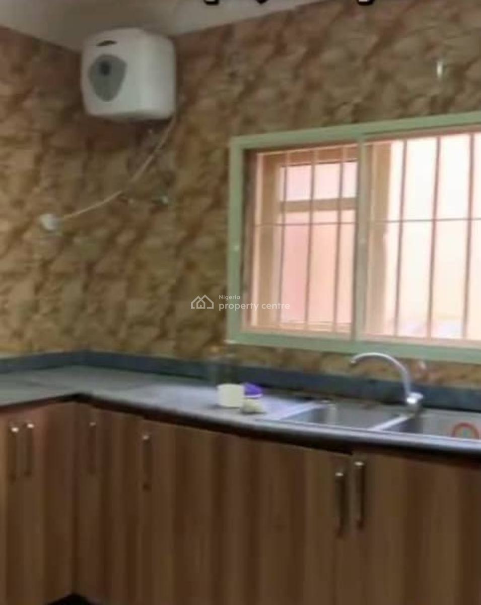 4-bedrooms Terrace Duplex, Guzape Main, Guzape District, Abuja, Terraced Duplex for Sale