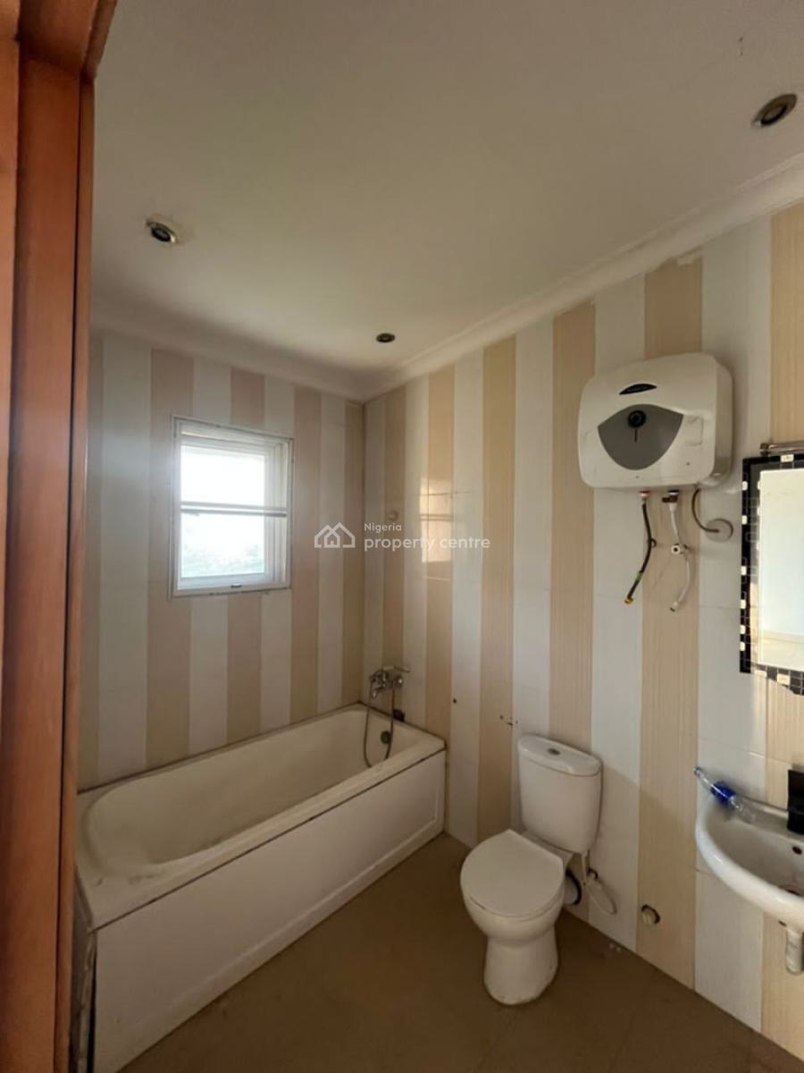 Massive Studio Apartment with Kitchen Upstairs, Ikate, Lekki, Lagos, Self Contain (single Rooms) for Rent