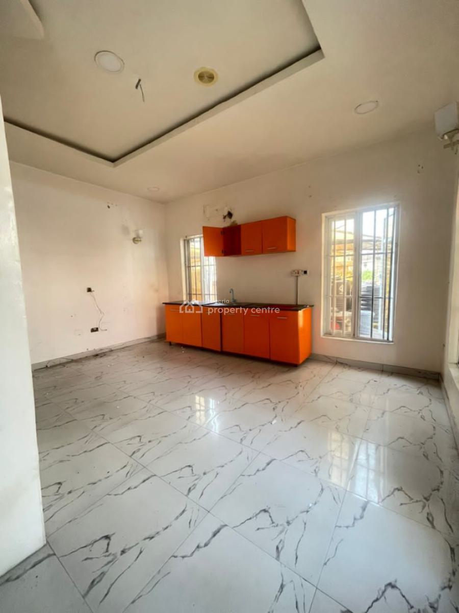 Shared 1 Bedroom Flat, Ikota, Lekki, Lagos, Mini Flat (room and Parlour) for Rent