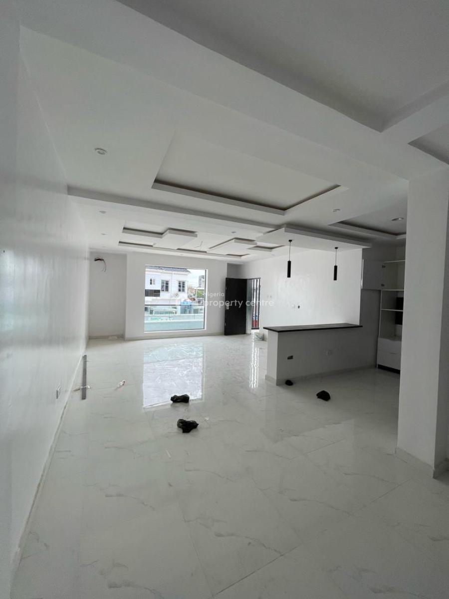 Spacious  2 Bedroom Apartment, Chevron Toll Gate, Lekki, Lagos, Flat / Apartment for Rent