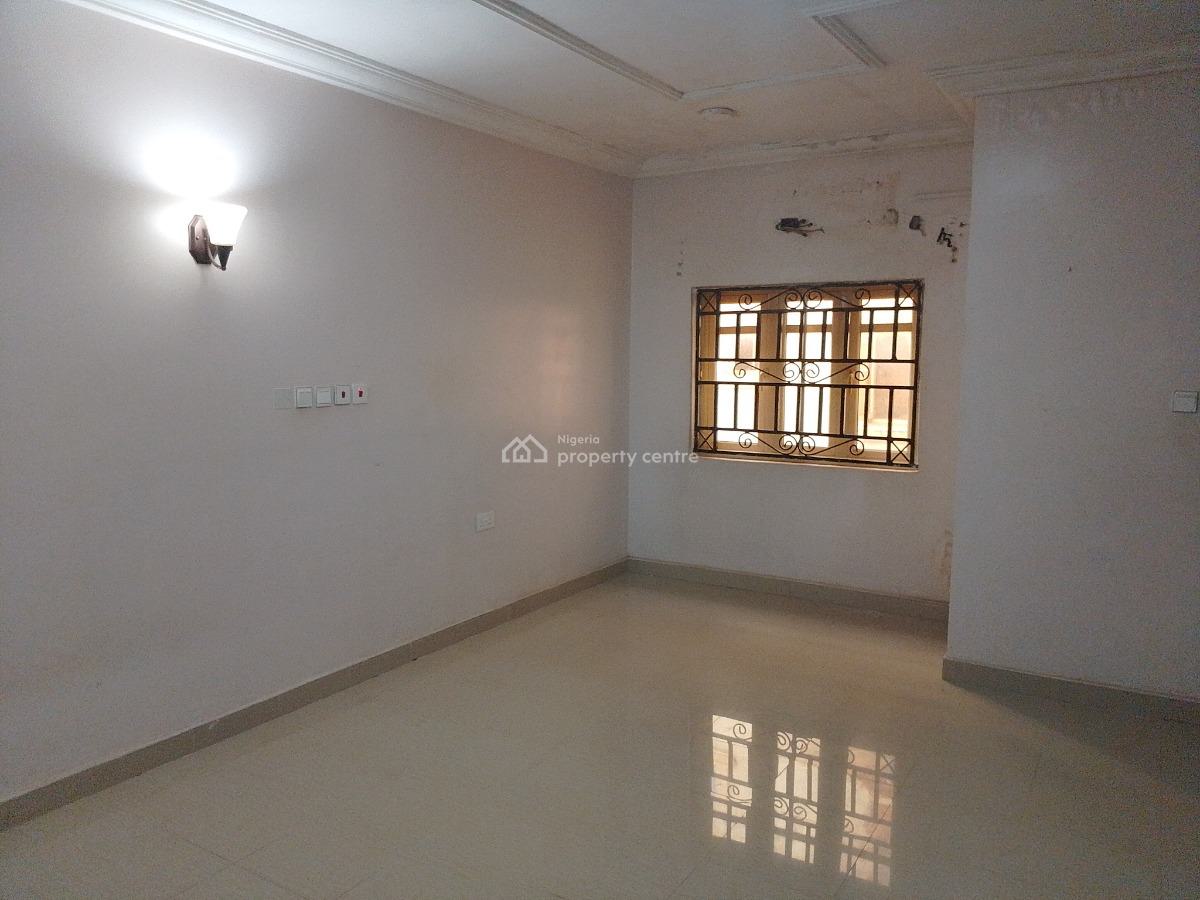 3 Bedrooms Flat (flat 3 Gf), R.s Tahir Street, Opposite Earth Point Modern Shelter Estate, Life Camp, Abuja, Flat / Apartment for Rent