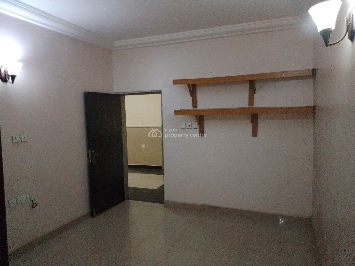3 Bedrooms Flat (flat 3 Gf), R.s Tahir Street, Opposite Earth Point Modern Shelter Estate, Life Camp, Abuja, Flat / Apartment for Rent