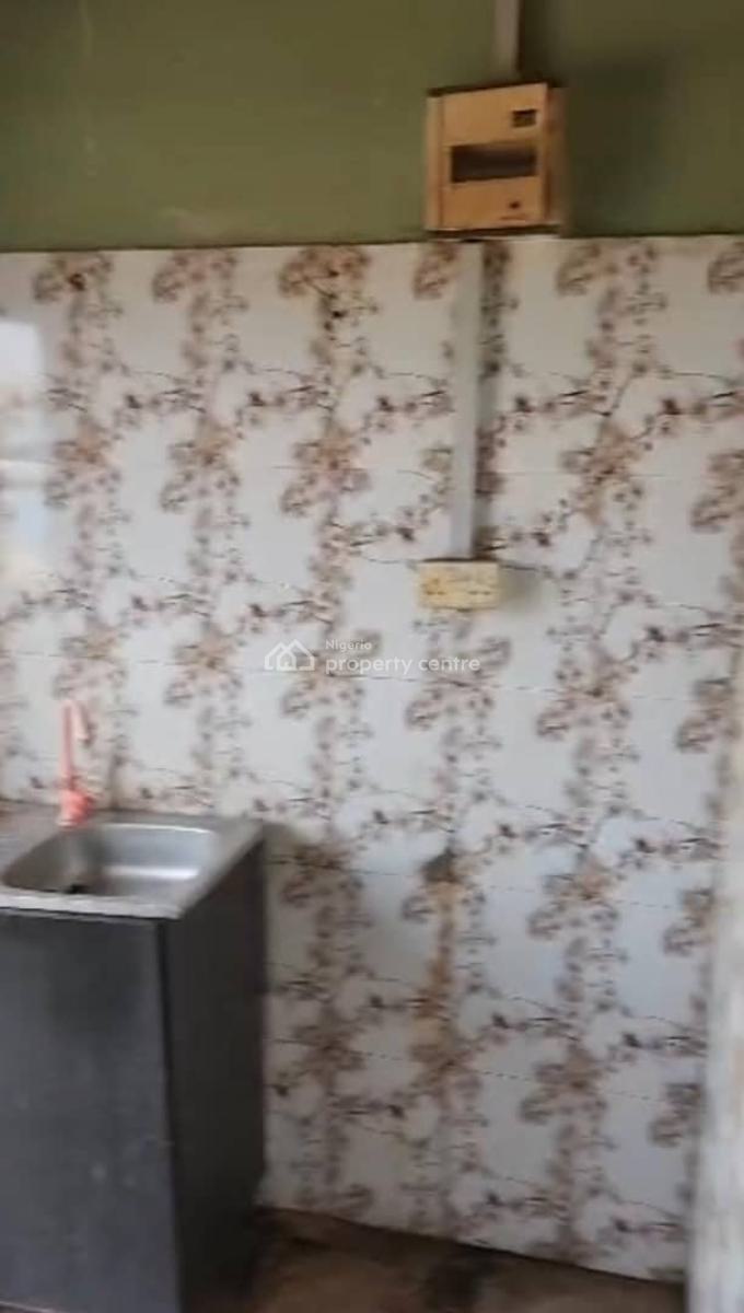 Lovely 2 Bedroom Flat, Aguda, Surulere, Lagos, Flat / Apartment for Rent