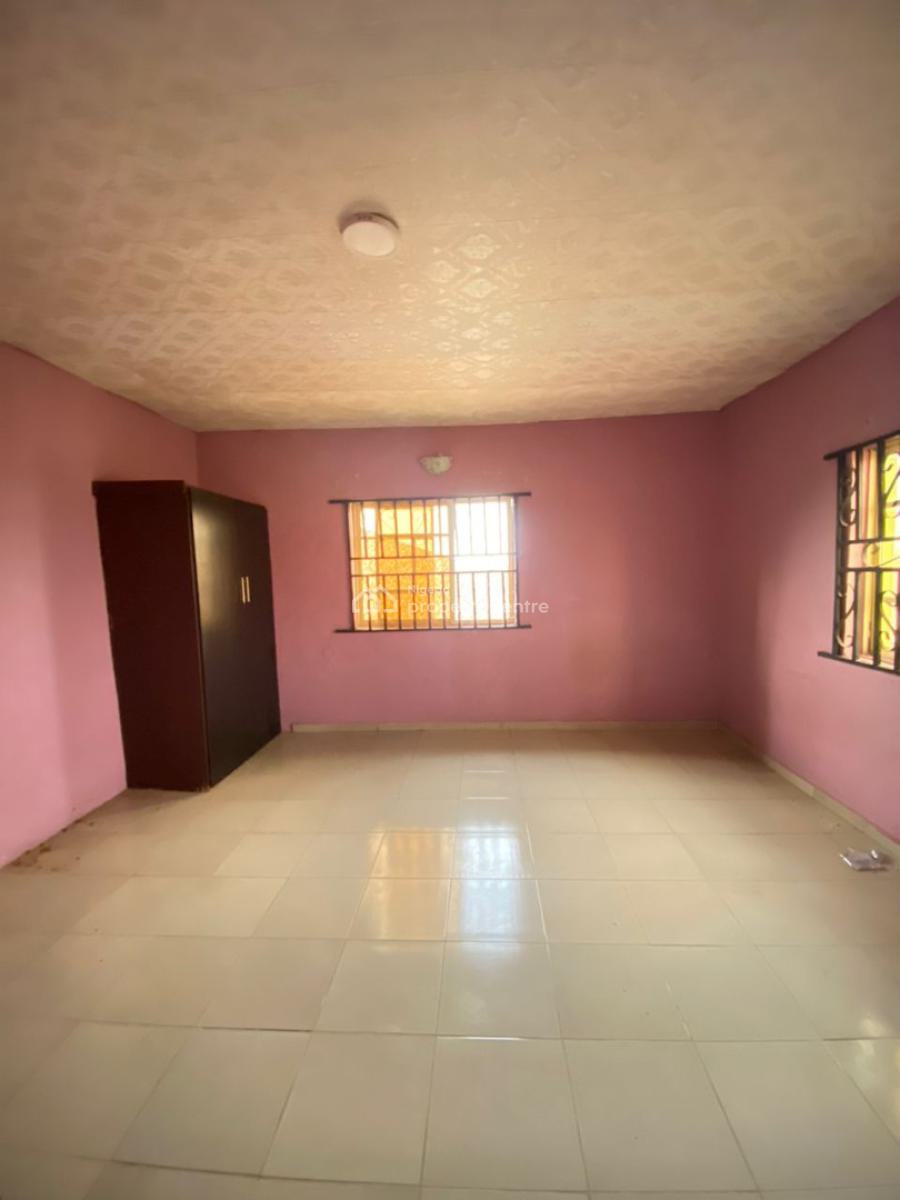 a Spacious Room Shared Apartment, Ado Road, Ajah, Lagos, Self Contain (single Rooms) for Rent
