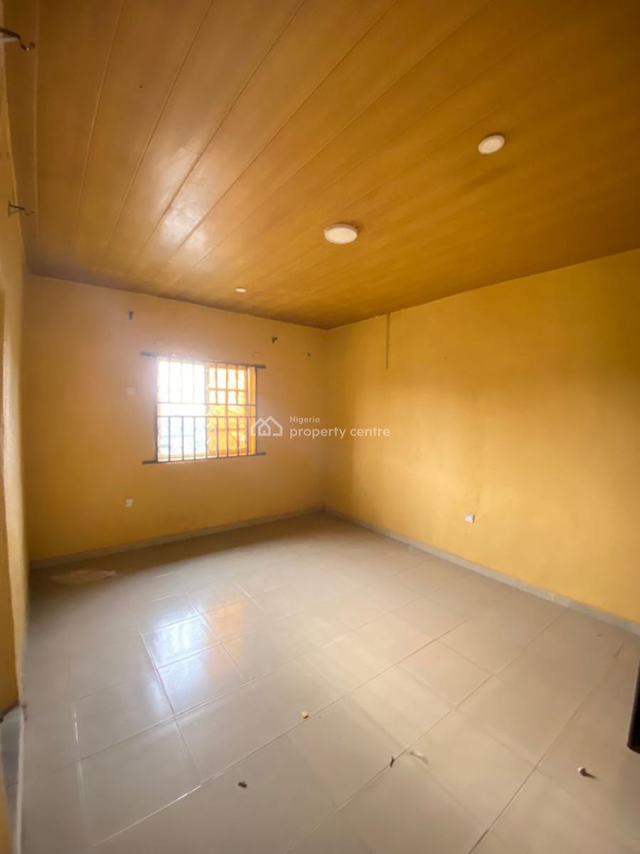a Spacious Room Shared Apartment, Ado Road, Ajah, Lagos, Self Contain (single Rooms) for Rent