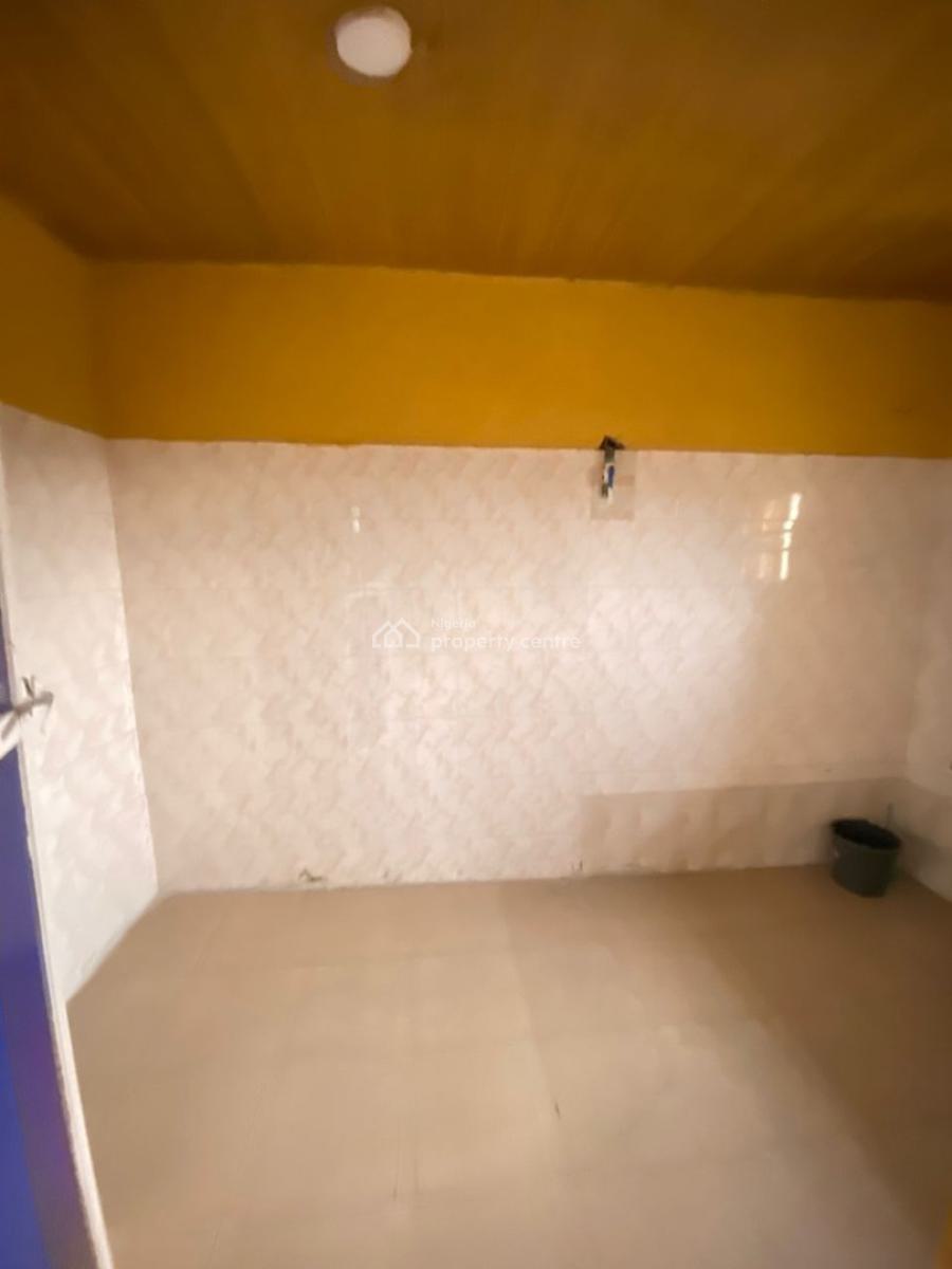 a Spacious Room Shared Apartment, Ado Road, Ajah, Lagos, Self Contain (single Rooms) for Rent