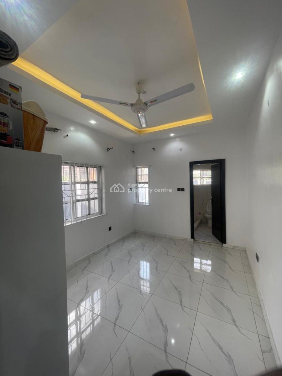 2 Bedroom Duplex, Omole Phase 2, Ikeja, Lagos, Detached Duplex for Rent