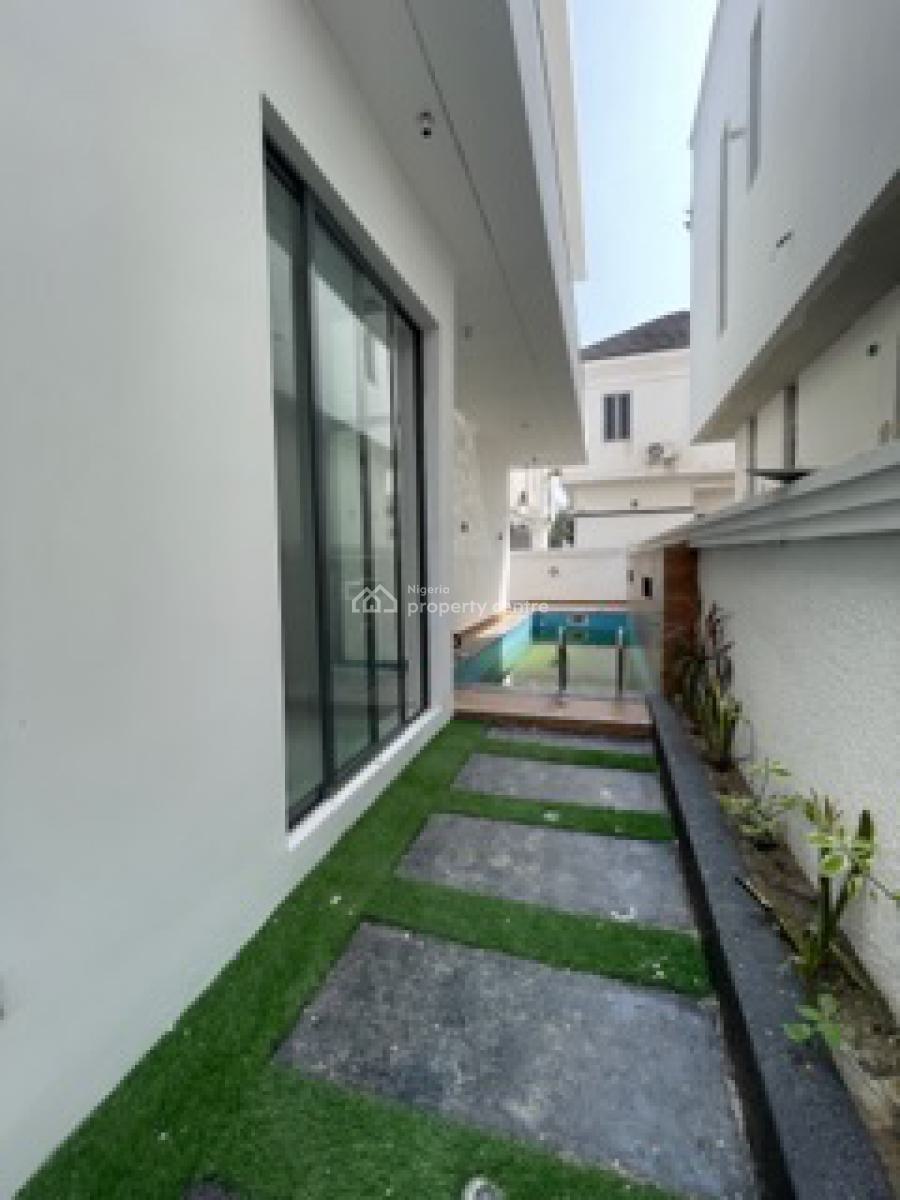 Classic Queenslander Charm with Designer Style and Luxury, Megamond Estate Lekki County, Lekki Phase 2, Lekki, Lagos, Detached Duplex for Sale