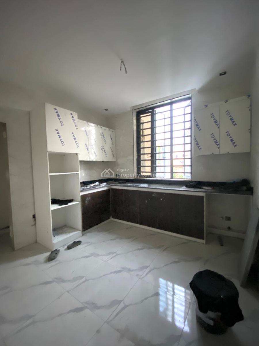 Newly Built 3 Bedroom Apartment with a Bq, Lekki Phase 1, Lekki, Lagos, Flat / Apartment for Rent